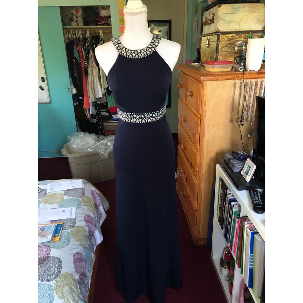 Prom dress with open back and jewels in the front
